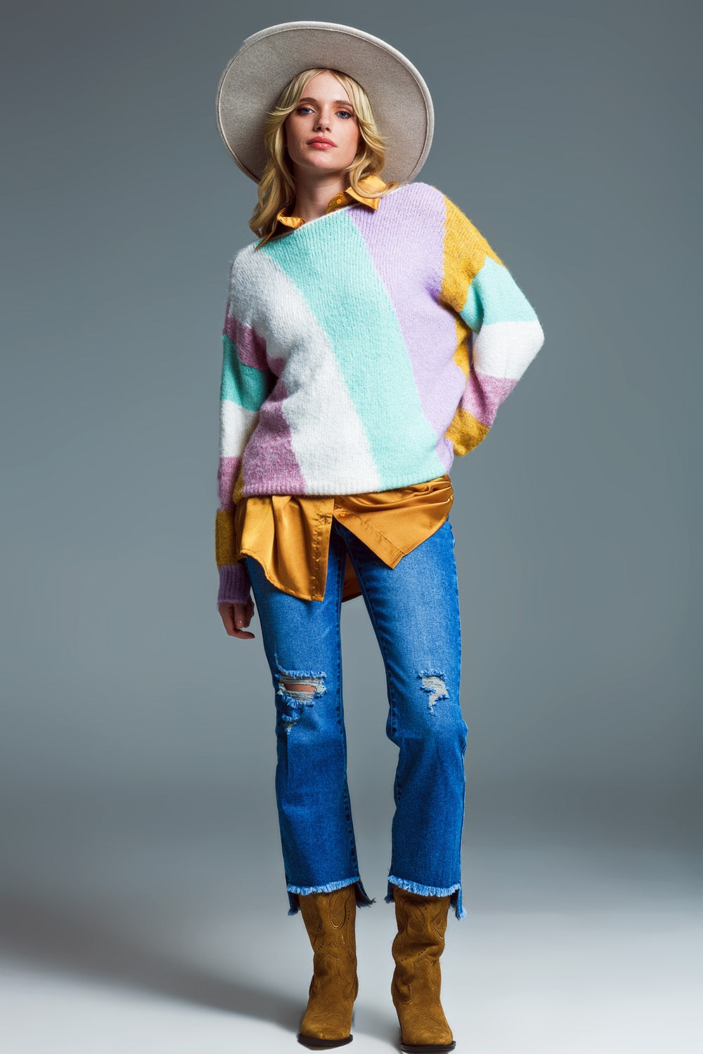 Sweater With Boat Neck in Pastel Colors