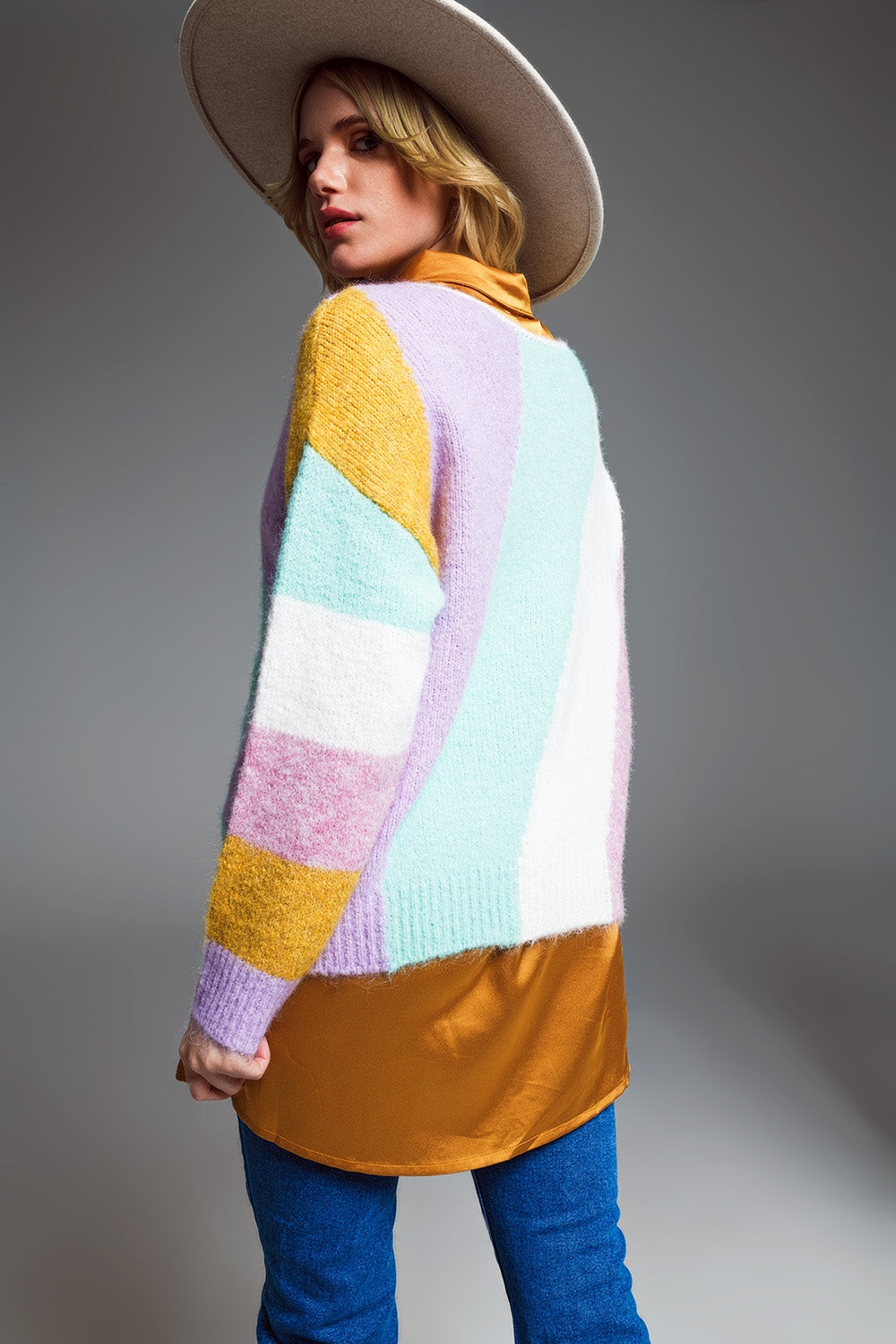 Sweater With Boat Neck in Pastel Colors